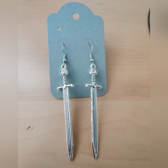 🆕 Handmade Cat head Sword Necklace and Earrings Set - Picture 2 of 7